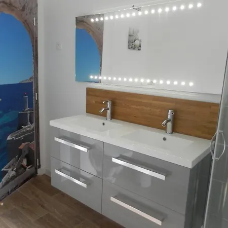 Les Yeux Dans L'eau Casa vacanze